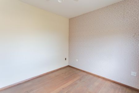 Casa à venda com 385m², 5 quartos e 4 vagasSuíte