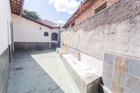 Casa à venda com 385m², 5 quartos e 4 vagasQuintal