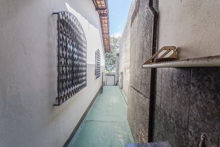 Casa à venda com 385m², 5 quartos e 4 vagasÁrea de Serviço Auxiliar 