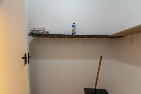 Casa à venda com 153m², 3 quartos e 2 vagas Casa à venda com 153m², 3 quartos e 2 vagasQuarto de Serviço