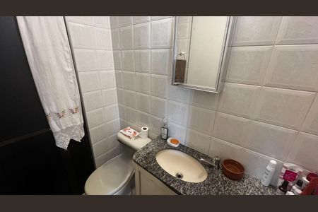 Banheiro de apartamento para alugar com 1 quarto, 35m² em Santa Cecilia, São Paulo
