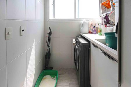 Casa à venda com 62m², 2 quartos e 1 vagaÁrea de Serviço