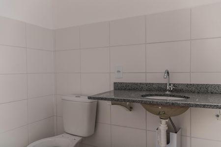 Banheiro da Suíte de apartamento à venda com 2 quartos, 48m² em Palmeiras, Belo Horizonte