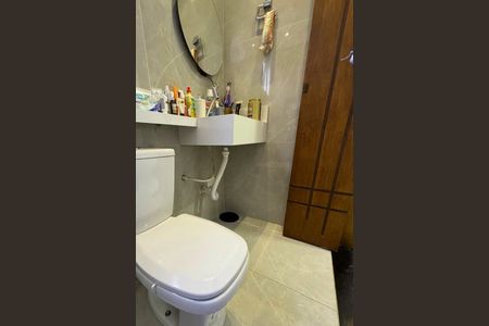 Casa à venda com 40m², 1 quarto e sem vagaBanheiro 