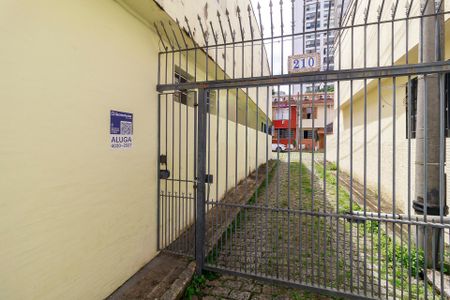 Casa para alugar com 110m², 3 quartos e 2 vagasFachada