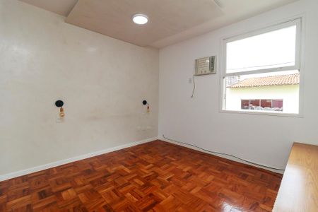 Casa para alugar com 110m², 3 quartos e 2 vagasSuíte