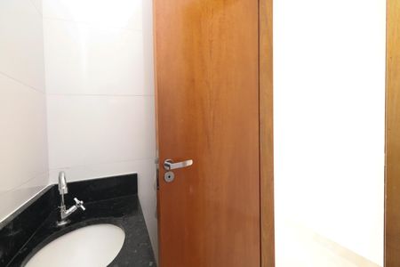 Casa à venda com 110m², 3 quartos e 1 vagaLavabo