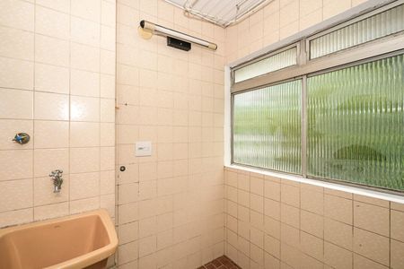 Apartamento à venda com 64m², 2 quartos e 1 vagaÁrea de Serviço 