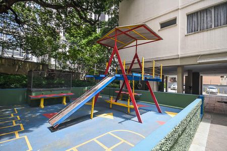 Apartamento à venda com 64m², 2 quartos e 1 vagaPlayground