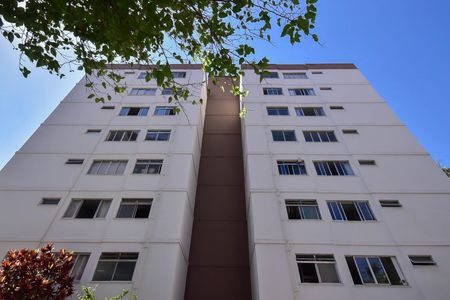 Apartamento à venda com 64m², 2 quartos e 1 vagaFachada