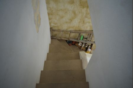 Casa à venda com 133m², 3 quartos e 2 vagasEscada