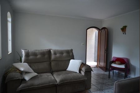 Casa à venda com 133m², 3 quartos e 2 vagasSala