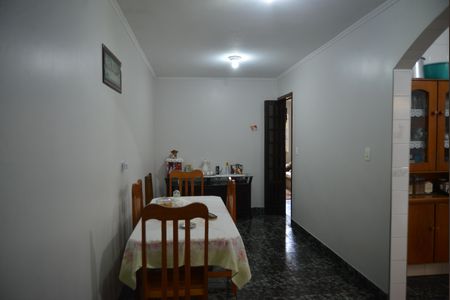 Casa à venda com 133m², 3 quartos e 2 vagasCozinha