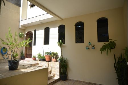 Casa à venda com 133m², 3 quartos e 2 vagasGaragem