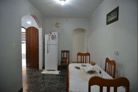 Casa à venda com 133m², 3 quartos e 2 vagasCozinha