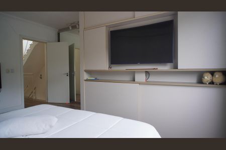 Casa à venda com 310m², 3 quartos e 3 vagasSuite 1