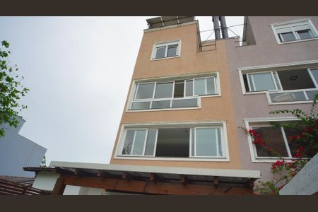Casa à venda com 310m², 3 quartos e 3 vagasFachada casa fundos 