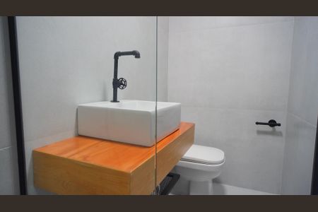 Casa à venda com 310m², 3 quartos e 3 vagasBanheiro 4 salão festas/ piscina 