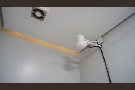 Casa à venda com 310m², 3 quartos e 3 vagasBanheiro 4