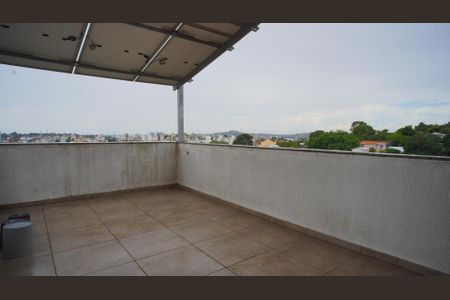 Casa à venda com 310m², 3 quartos e 3 vagasTerraço dos fundos 