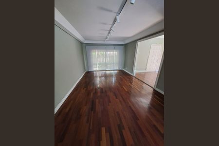 Casa à venda com 3 quartos, 220m² em Auxiliadora, Porto Alegre