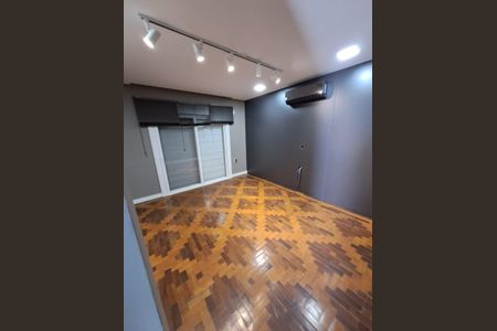 Casa à venda com 3 quartos, 220m² em Auxiliadora, Porto Alegre