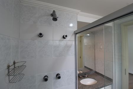 Apartamento à venda com 162m², 3 quartos e 4 vagasBanheiro da Suíte 1