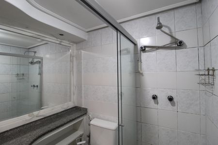 Apartamento à venda com 162m², 3 quartos e 4 vagasBanheiro da Suíte 2