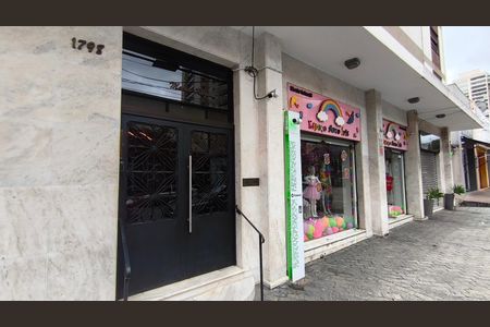 Apartamento à venda com 80m², 2 quartos e sem vaga Apartamento à venda com 80m², 2 quartos e sem vagaFachad + Plaquinha