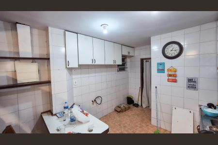 Apartamento para alugar com 130m², 3 quartos e sem vagaCozinha 