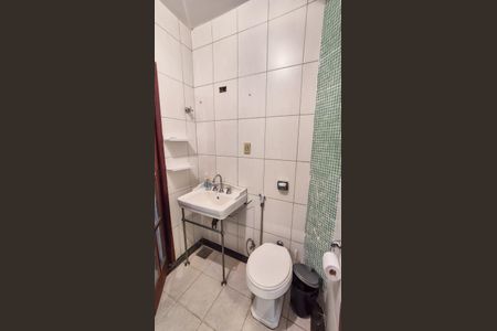 Apartamento para alugar com 130m², 3 quartos e sem vagaBanheiro da suíte