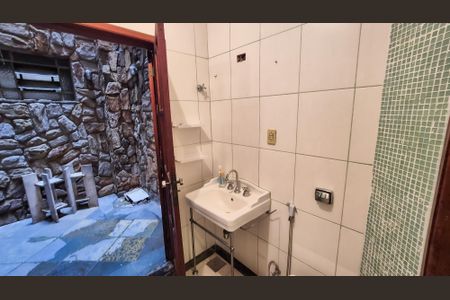 Apartamento para alugar com 130m², 3 quartos e sem vagaBanheiro da suíte