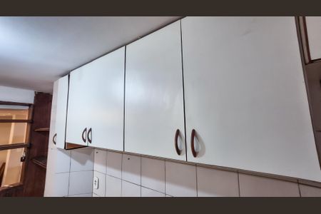 Apartamento para alugar com 130m², 3 quartos e sem vagaCozinha 