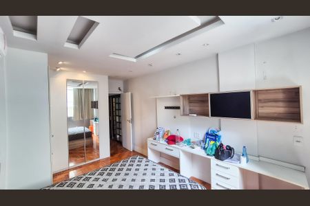 Apartamento para alugar com 130m², 3 quartos e sem vagaQuarto 2