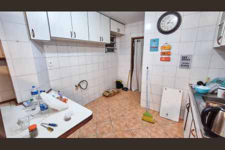 Apartamento para alugar com 130m², 3 quartos e sem vagaCozinha 