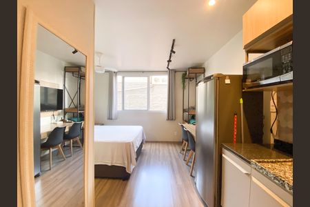 Studio para alugar com 19m², 1 quarto e sem vaga Studio para alugar com 19m², 1 quarto e sem vagaCozinha