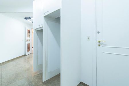 Apartamento para alugar com 149m², 3 quartos e 2 vagas Apartamento para alugar com 149m², 3 quartos e 2 vagasCozinha