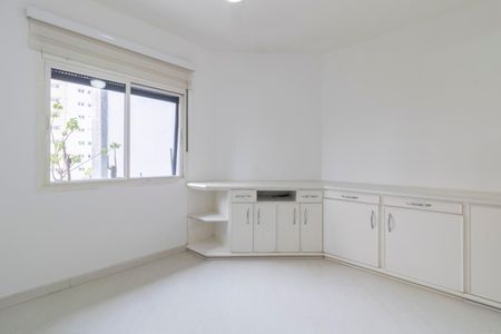 Apartamento para alugar com 149m², 3 quartos e 2 vagas Apartamento para alugar com 149m², 3 quartos e 2 vagasQuarto 3