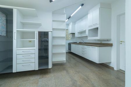 Apartamento para alugar com 149m², 3 quartos e 2 vagas Apartamento para alugar com 149m², 3 quartos e 2 vagasCozinha