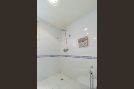 Apartamento para alugar com 149m², 3 quartos e 2 vagas Apartamento para alugar com 149m², 3 quartos e 2 vagasBanheiro Corredor