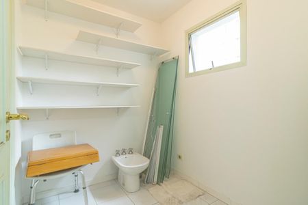 Apartamento para alugar com 149m², 3 quartos e 2 vagas Apartamento para alugar com 149m², 3 quartos e 2 vagasDependência