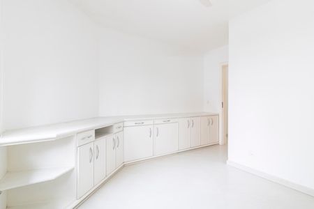 Apartamento para alugar com 149m², 3 quartos e 2 vagas Apartamento para alugar com 149m², 3 quartos e 2 vagasQuarto 3