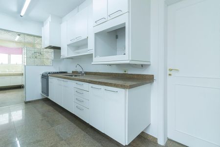 Apartamento para alugar com 149m², 3 quartos e 2 vagas Apartamento para alugar com 149m², 3 quartos e 2 vagasCozinha