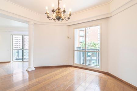 Apartamento para alugar com 149m², 3 quartos e 2 vagas Apartamento para alugar com 149m², 3 quartos e 2 vagasSala de Jantar