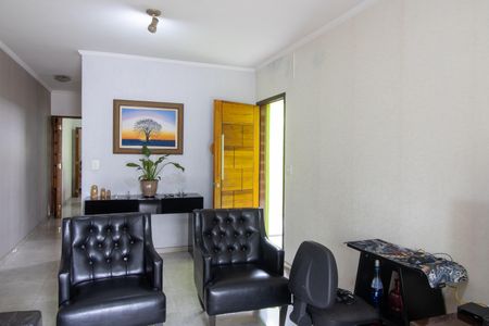 Casa à venda com 220m², 3 quartos e 2 vagas Casa à venda com 220m², 3 quartos e 2 vagasSala