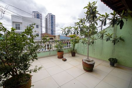 Casa à venda com 220m², 3 quartos e 2 vagas Casa à venda com 220m², 3 quartos e 2 vagasVaranda Sala