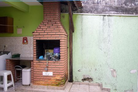 Casa à venda com 220m², 3 quartos e 2 vagas Casa à venda com 220m², 3 quartos e 2 vagasChurrasqueira