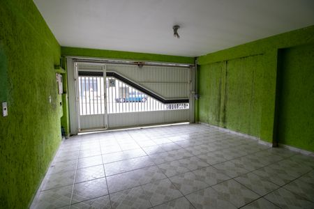 Casa à venda com 220m², 3 quartos e 2 vagas Casa à venda com 220m², 3 quartos e 2 vagasGaragem