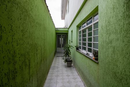 Casa à venda com 220m², 3 quartos e 2 vagas Casa à venda com 220m², 3 quartos e 2 vagasCorredor