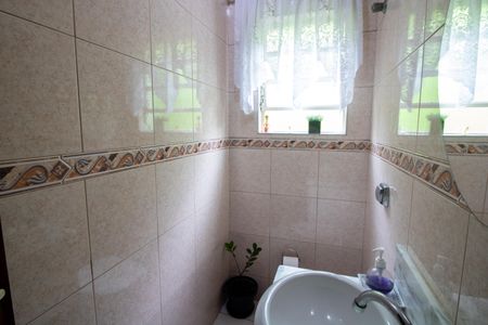 Casa à venda com 220m², 3 quartos e 2 vagas Casa à venda com 220m², 3 quartos e 2 vagasBanheiro 3